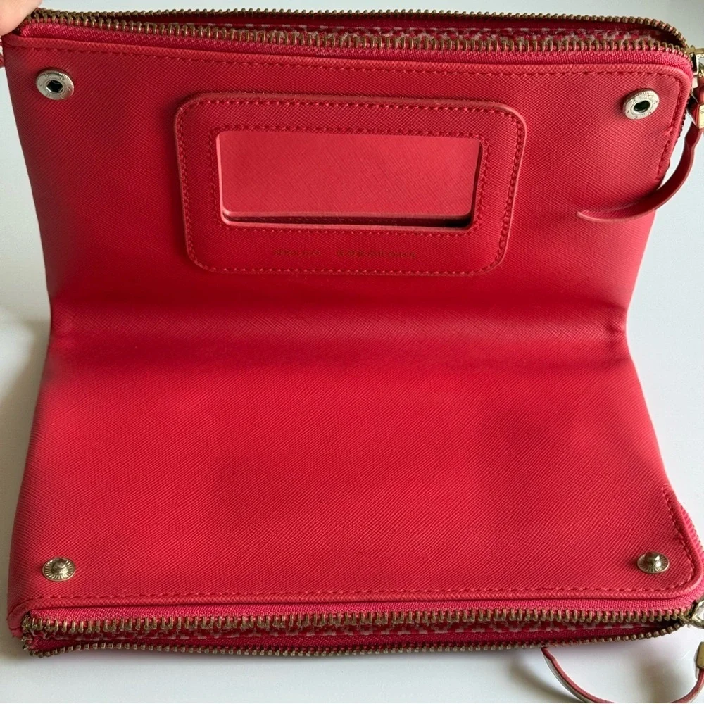 Stella & Dot Cutout Design Clutch